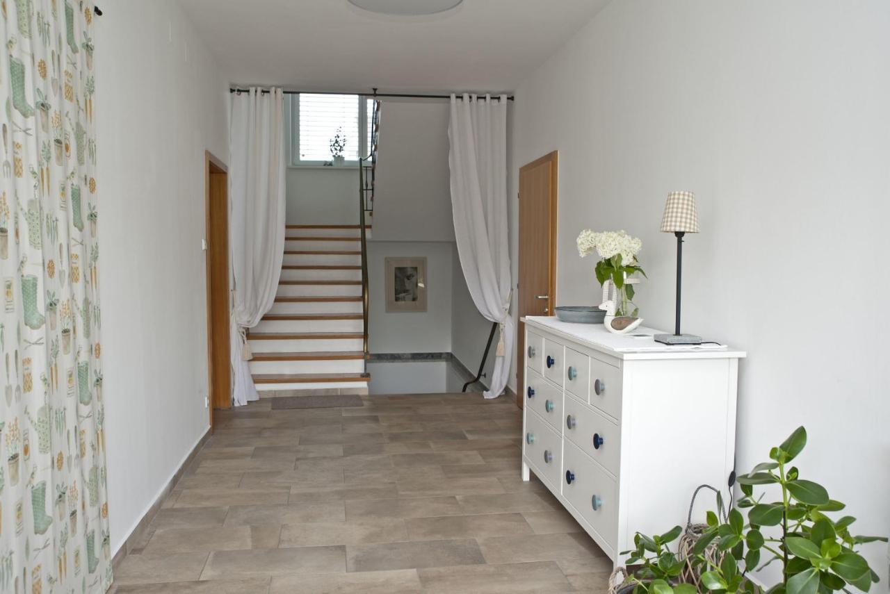 Villa Berginz By Seebnb Velden am Woerthersee Exterior photo